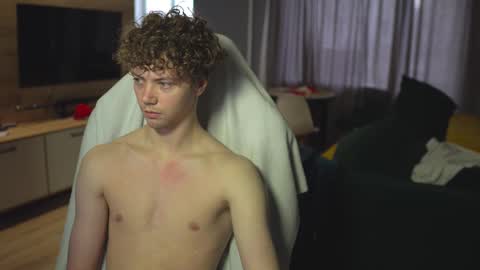 Snapshot of _sopranos_ chatting on March 2025 04:30:02 AM OLIVERpvt is open online show from March 2025 04:30:02 AM