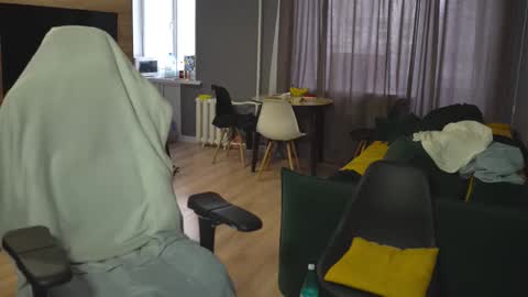 Snapshot of _sopranos_ chatting on March 2025 12:39:02 PM OLIVERpvt is open online show from March 2025 12:39:02 PM