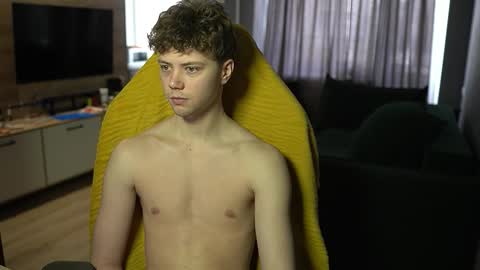 OLIVERpvt is open online show from March 2026 08:09:01 AM