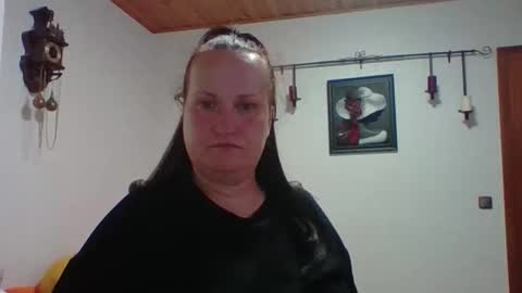 Melisa online show from September 2025 07:03:01 PM