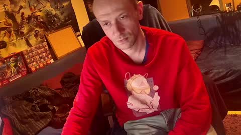 _svenerd_____ online show from April 2026 08:31:01 PM