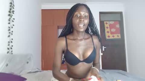 Snapshot of _sweejewel chatting on December 2025 10:53:01 AM _sweejewel online show from December 2025 10:53:01 AM