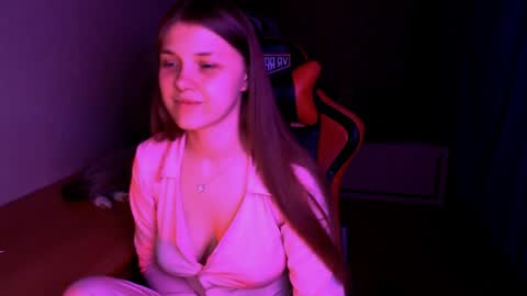 Mari online show from April 2026 05:44:01 PM