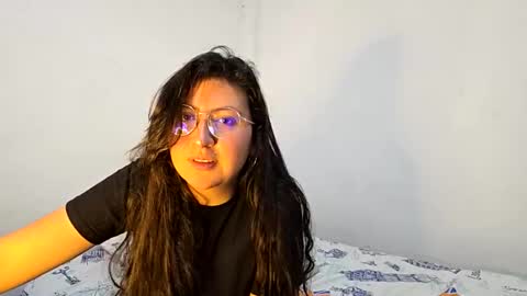 Snapshot of _sweet_melodyy chatting on March 2026 09:11:01 PM _sweet_melodyy online show from March 2026 09:11:01 PM