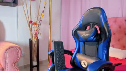 Taylor online show from April 2026 08:40:01 PM