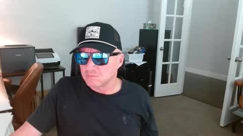 Snapshot of _texashc69 chatting on April 2026 05:07:02 PM _texashc69 online show from April 2026 05:07:02 PM