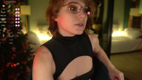 Evi online show from December 2024 09:42:02 PM