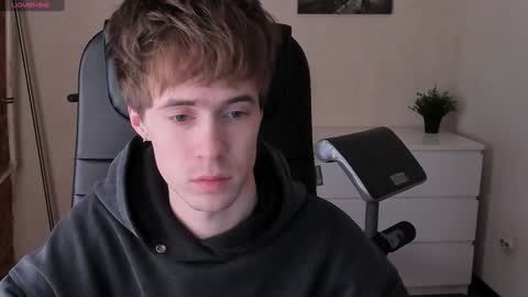 Snapshot of _tokyo_ghoul chatting on February 2025 10:13:02 AM _tokyo_ghoul online show from February 2025 10:13:02 AM