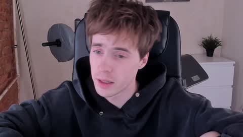 Snapshot of _tokyo_ghoul chatting on February 2025 04:22:01 PM _tokyo_ghoul online show from February 2025 04:22:01 PM