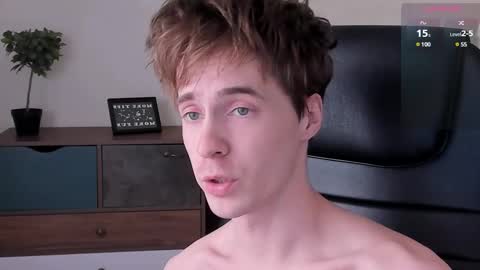 Snapshot of _tokyo_ghoul chatting on February 2025 04:23:02 PM _tokyo_ghoul online show from February 2025 04:23:02 PM