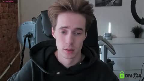 Snapshot of _tokyo_ghoul chatting on October 2025 10:16:02 AM _tokyo_ghoul online show from October 2025 10:16:02 AM