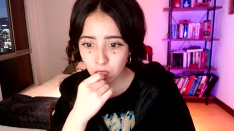 luna online show from February 2025 11:26:01 PM