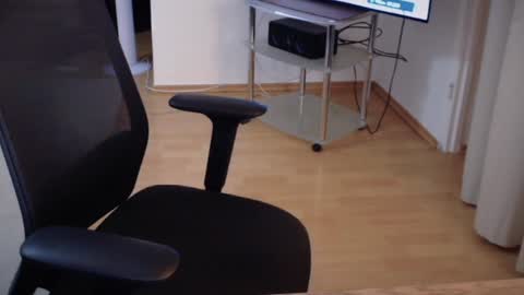 _trythis_ online show from December 2024 12:23:01 AM