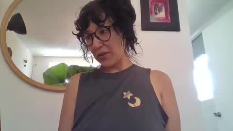 _tutti_frutti_ online show from April 2026 08:21:01 PM