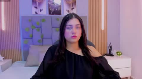 _valerycooper online show from April 2026 11:16:01 AM