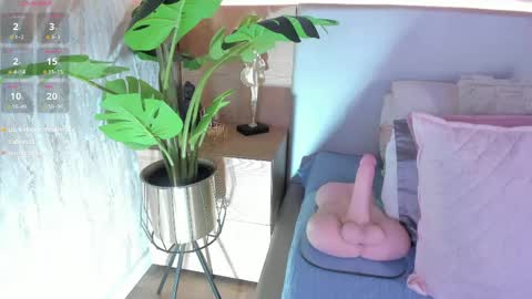 Snapshot of _valeryysmith_ chatting on June 2026 06:52:02 AM Valery online show from June 2026 06:52:02 AM