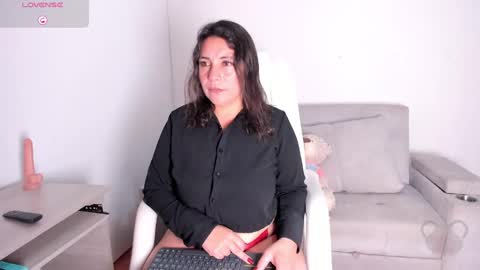 vanesa online show from March 2025 09:50:01 AM