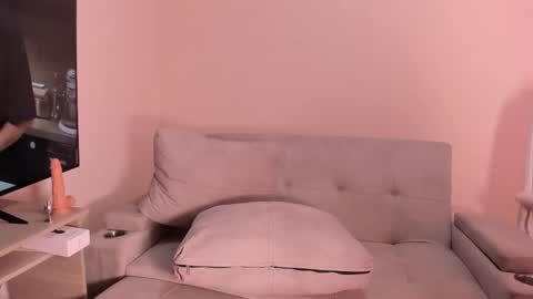 vanesa online show from September 2025 11:00:01 AM