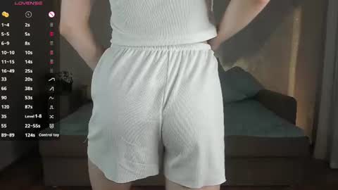 Snapshot of _vi_vi_ chatting on June 2026 06:54:01 PM Viola online show from June 2026 06:54:01 PM