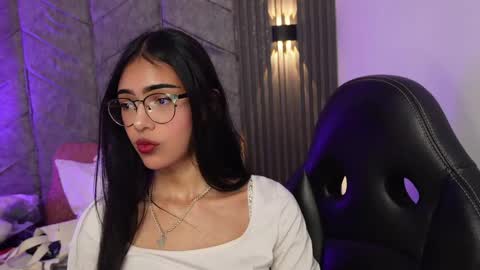   online show from April 2026 07:48:01 PM