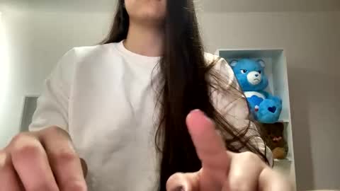 Fernanda  online show from October 2025 04:06:02 PM