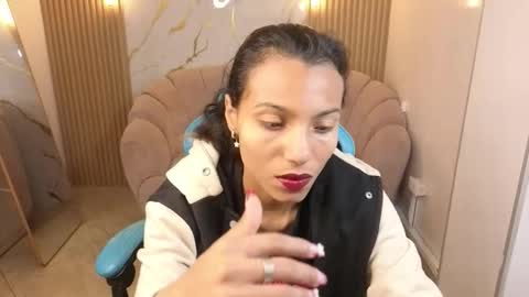 Snapshot of _wendy_b chatting on November 2025 03:05:01 AM wendy online show from November 2025 03:05:01 AM