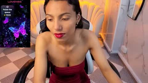 Snapshot of _wendy_b chatting on November 2025 08:23:02 PM wendy online show from November 2025 08:23:02 PM