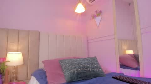 _wendy_x online show from September 2025 11:47:01 AM