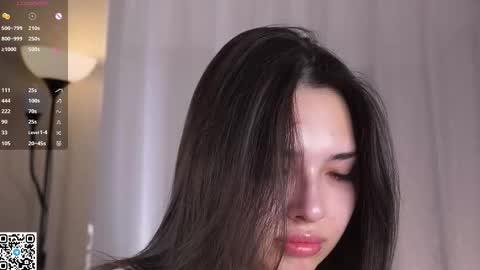 Anna online show from October 2025 07:08:01 PM