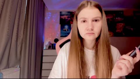 Snapshot of _witch__ chatting on December 2024 08:26:02 AM Enni online show from December 2024 08:26:02 AM