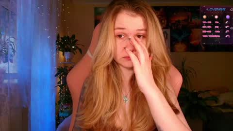 Snapshot of _witch__ chatting on October 2025 06:58:02 AM Enni online show from October 2025 06:58:02 AM