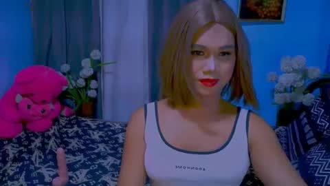 Snapshot of _xxbarbiee chatting on August 2026 07:23:02 PM Barbie online show from August 2026 07:23:02 PM