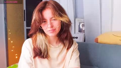 Snapshot of _yourcherrybomb chatting on January 2025 06:15:02 AM _yourcherrybomb online show from January 2025 06:15:02 AM