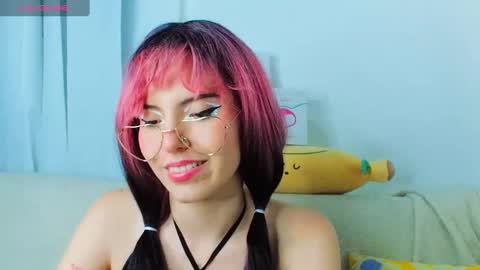 Snapshot of _yourcherrybomb chatting on January 2025 03:54:02 AM _yourcherrybomb online show from January 2025 03:54:02 AM