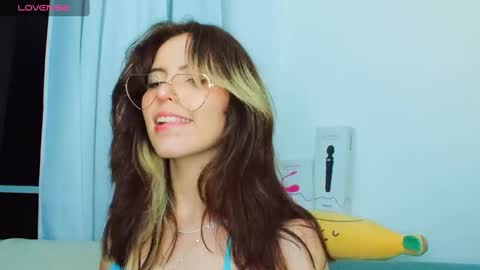 Snapshot of _yourcherrybomb chatting on January 2025 01:21:01 AM _yourcherrybomb online show from January 2025 01:21:01 AM