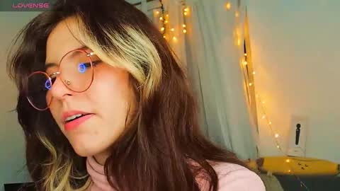 Snapshot of _yourcherrybomb chatting on February 2025 04:14:02 AM _yourcherrybomb online show from February 2025 04:14:02 AM