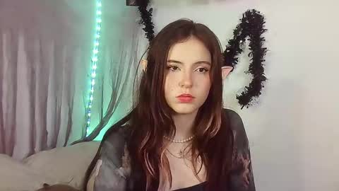 Snapshot of _yourcherrybomb chatting on October 2025 11:42:02 PM _yourcherrybomb online show from October 2025 11:42:02 PM