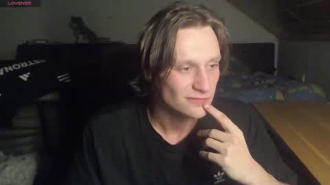 _yourcuteboy_ online show from October 2025 10:39:01 PM