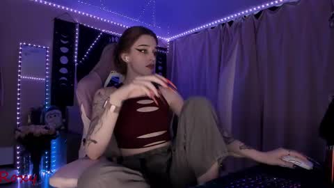 Snapshot of _yourwetdreams_ chatting on July 2026 01:36:01 PM Roxy online show from July 2026 01:36:01 PM