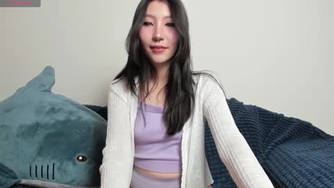 Snapshot of _yuriko chatting on December 2024 04:38:01 PM Mia online show from December 2024 04:38:01 PM