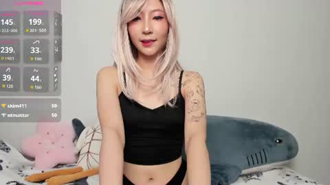 Snapshot of _yuriko chatting on June 2026 10:41:02 PM Mia online show from June 2026 10:41:02 PM