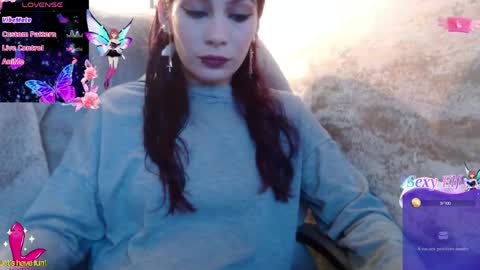 Yuyi online show from June 2026 03:01:01 AM
