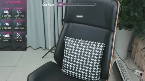 Snapshot of _zizi_ chatting on January 2025 10:55:01 AM _zizi_ online show from January 2025 10:55:01 AM
