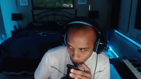 a4orce online show from May 2026 01:02:02 AM