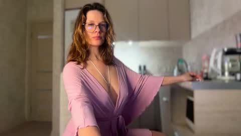        online show from December 2025 10:06:02 PM