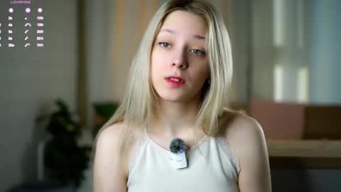 Luna online show from March 2026 01:45:02 AM