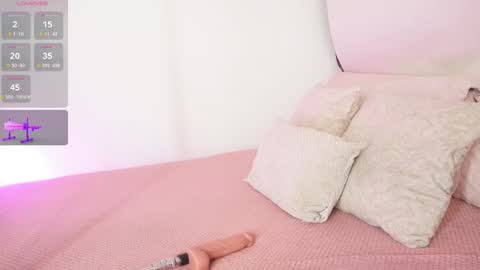 Snapshot of a__vanellopecute chatting on November 2025 09:43:01 AM Alexandra online show from November 2025 09:43:01 AM