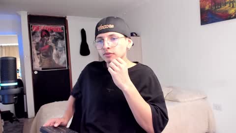 alejo online show from December 2024 07:03:02 PM