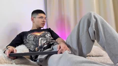 alejo online show from December 2024 11:16:02 PM