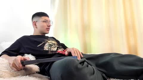 alejo online show from December 2024 04:46:02 PM